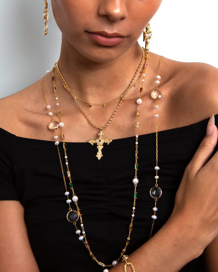 Aphrodite’s Song Gold Necklace