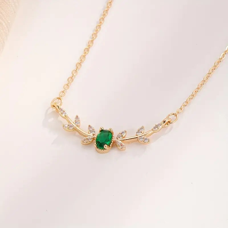 Amira Valmorin Emerald Gold Necklace