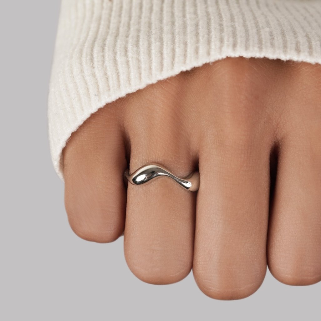Adjustable Silver Wave Design Ring