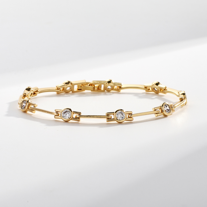 Elegant Gold Bracelet with Zirconia