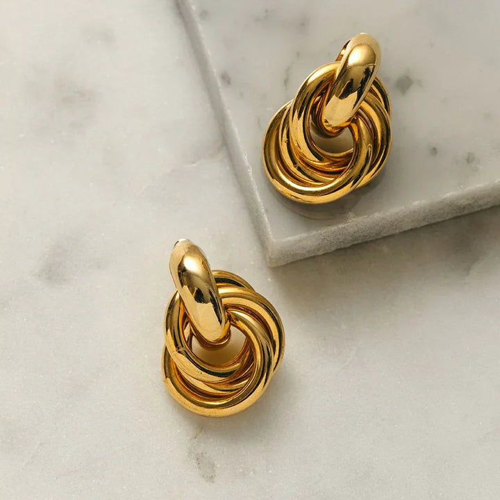 Linked Gold Earrings 18K