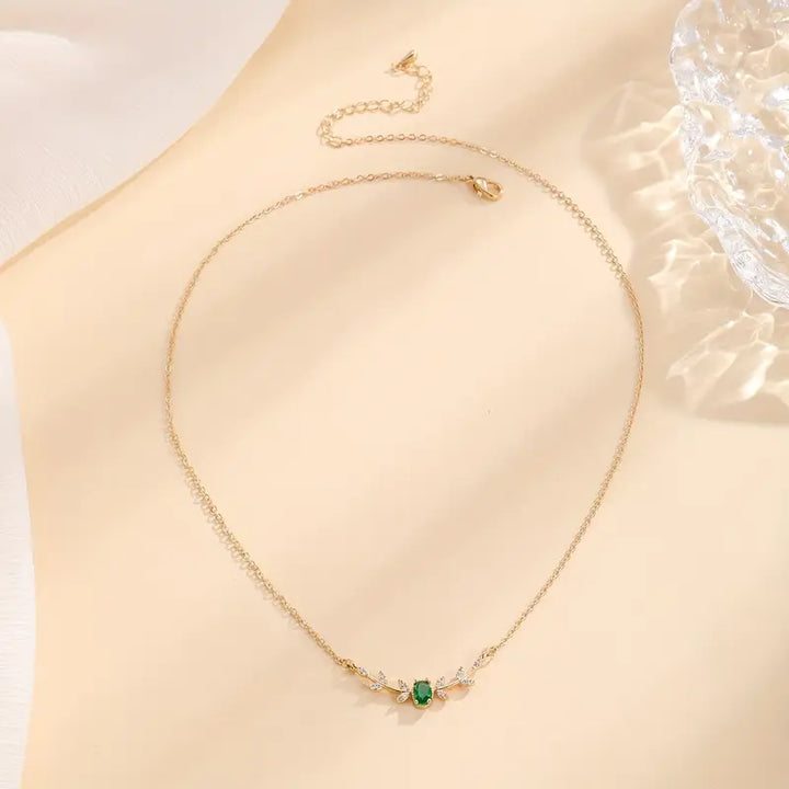 Amira Valmorin Emerald Gold Necklace