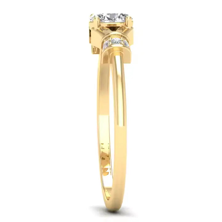 Oval Yellow Gold Ring 18K