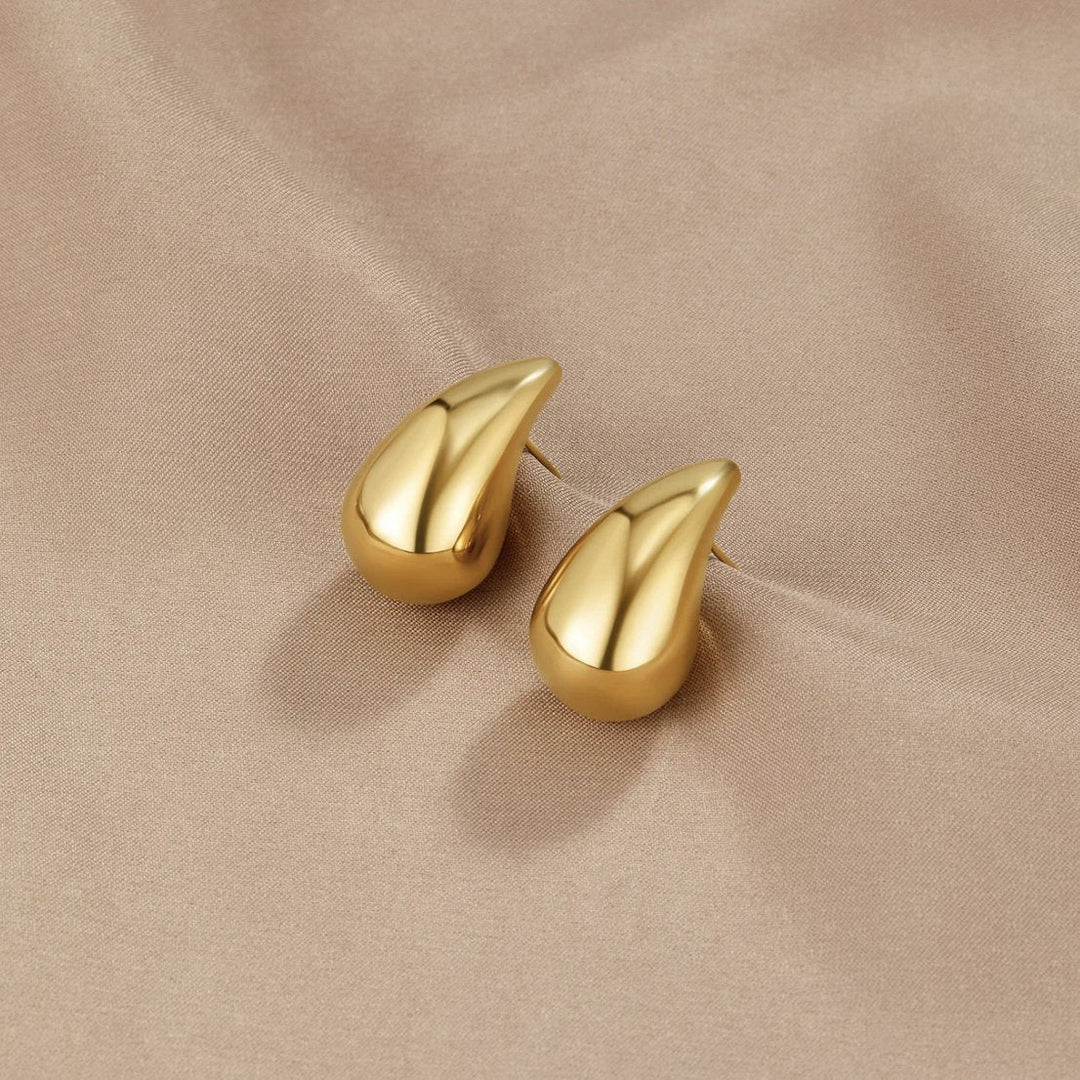Ame Tear Drop Gold Earrings
