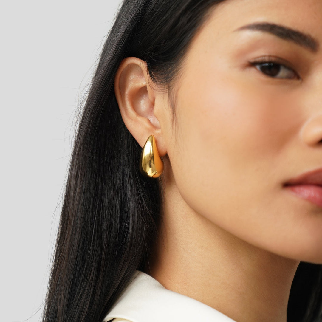 Ame Tear Drop Gold Earrings