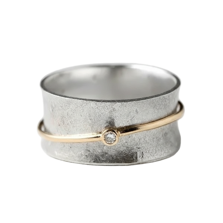 Vintage Silver Zirconia Ring with Gold Details