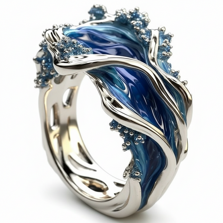 Vintage Gold Ring with Wavy Design