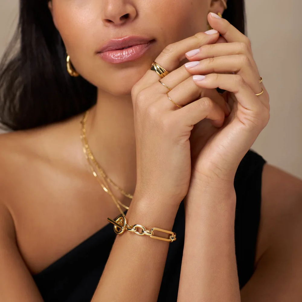 Gold Link Bracelet with Bar Clasp 18K